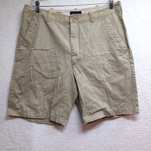St. John's‎ Bay Shorts. Size: 38x9 Inches Beige Comfort. Slash pockets. - Picture 1 of 13